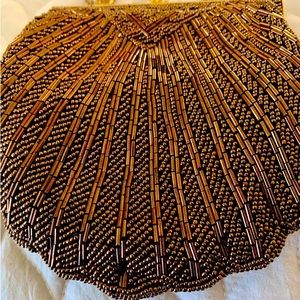 6’ W, 6’ L Pre owned vintage.Clean inside
Good condition, Kiss closure
Preowned